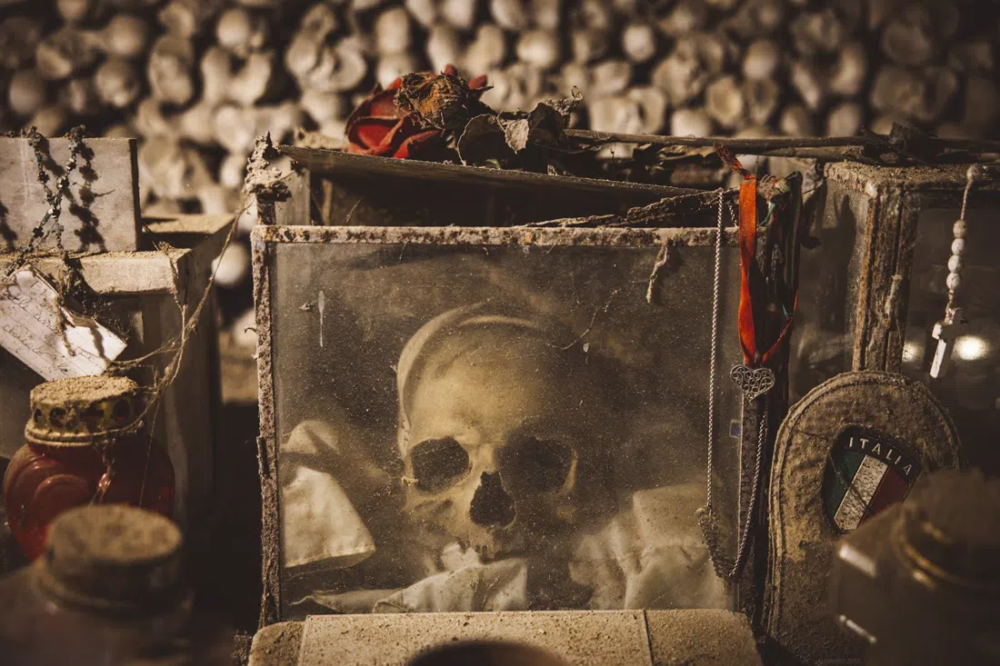 Cimitero delle Fontanelle、ナポリ