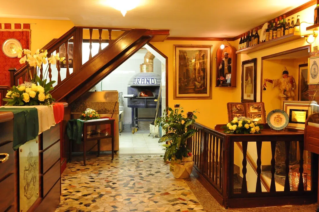 Pizzeria Brandi, Napoli