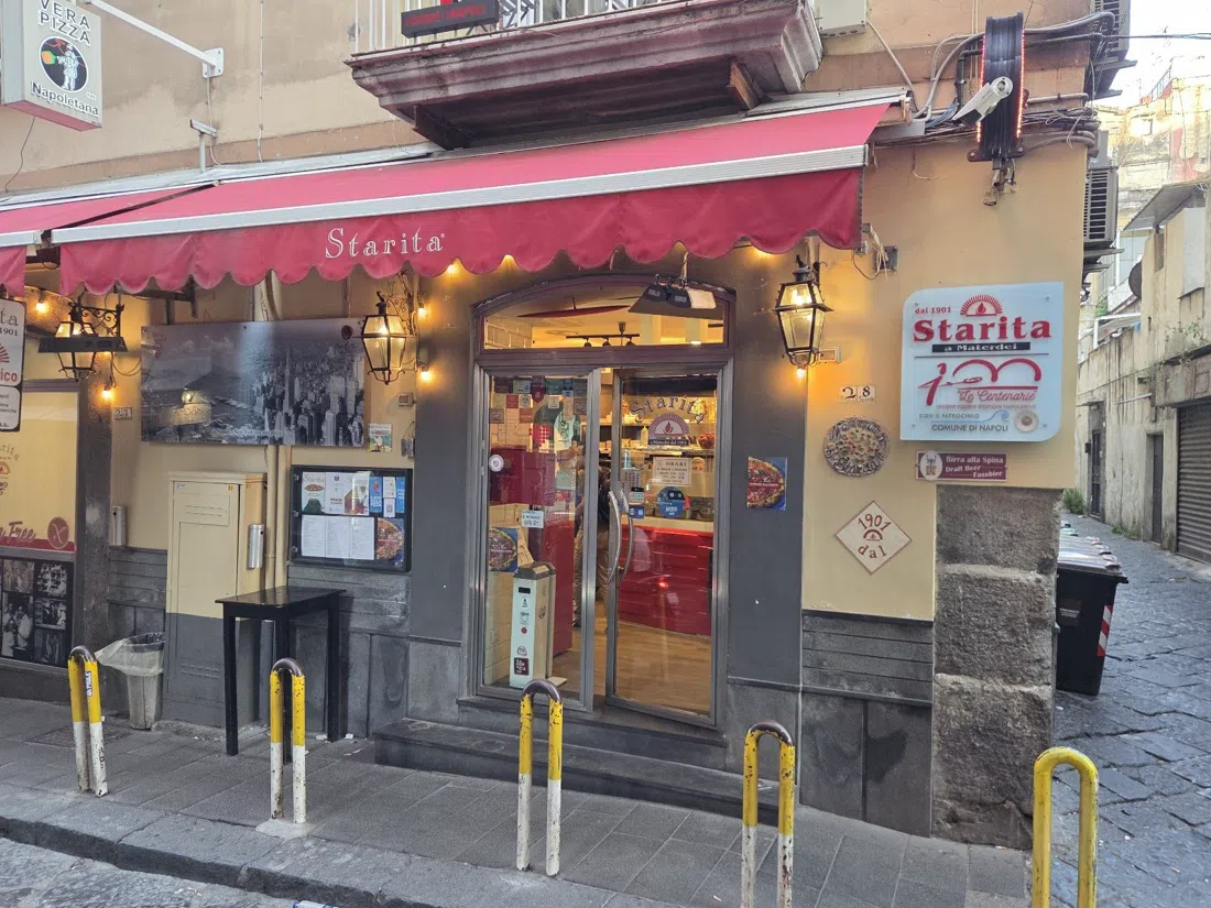 Pizzeria Starita a Materdei, Napoli