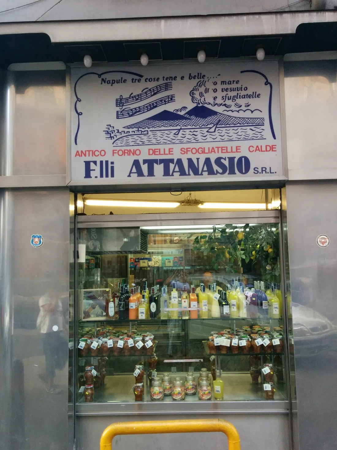 Antico Forno delle Sfogliatelle Calde Fratelli Attanasio, Neapel