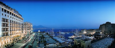Grand Hotel Vesuvio, Naples