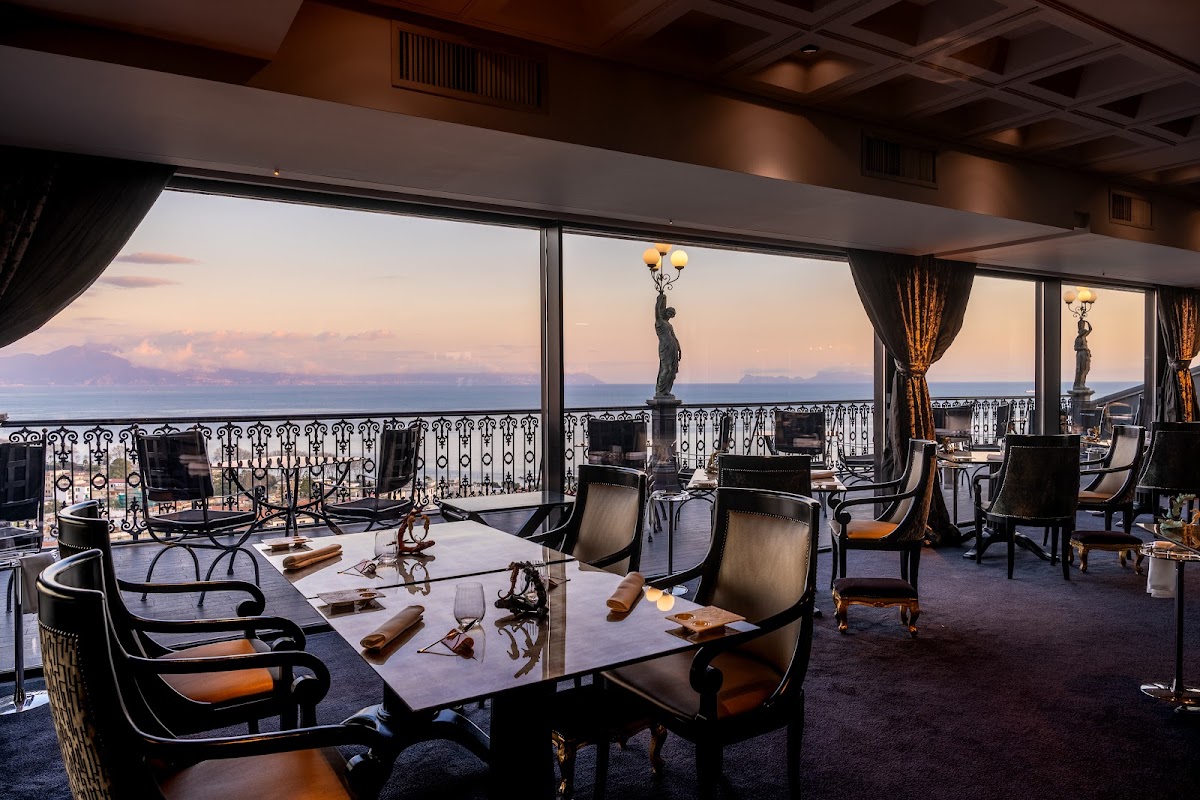 George Restaurant, Naples